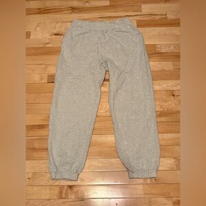 American Eagle Outfitters Grey Sweatpants with Elastic Waistband and Cuffs